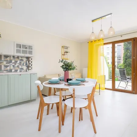 Mondrian With Terrace & Suitable For Remote Work In By Renters * Krakov